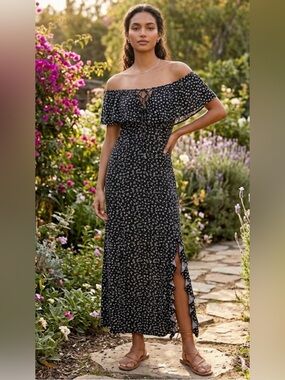 Title: Star Print Off-Shoulder Maxi Dress - Black & White -M/L stretchy fabric